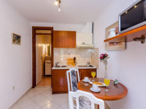 Apartments Nicol - Studio with Terrace